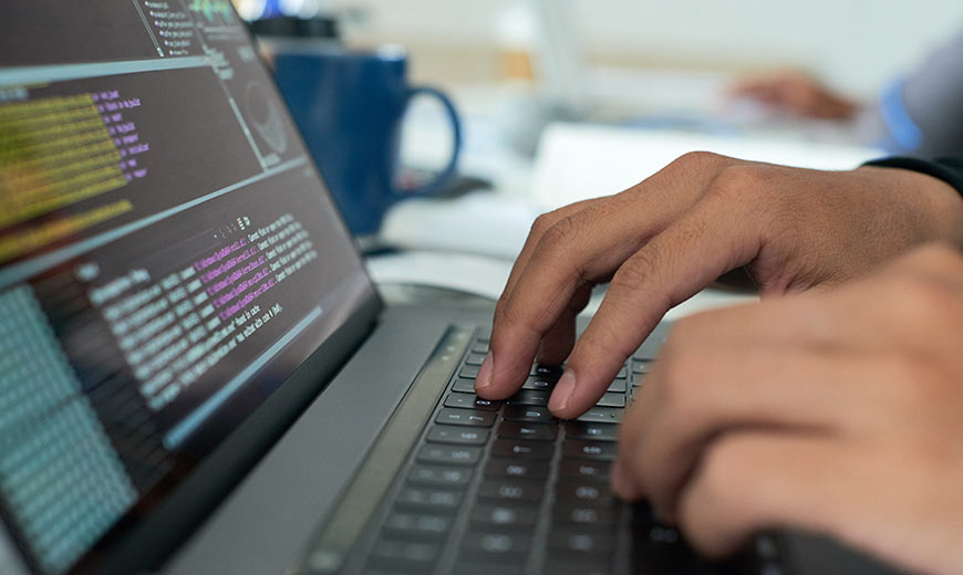 IT director evaluating data movement and middleware integration architecture between disconnected business systems in 2026